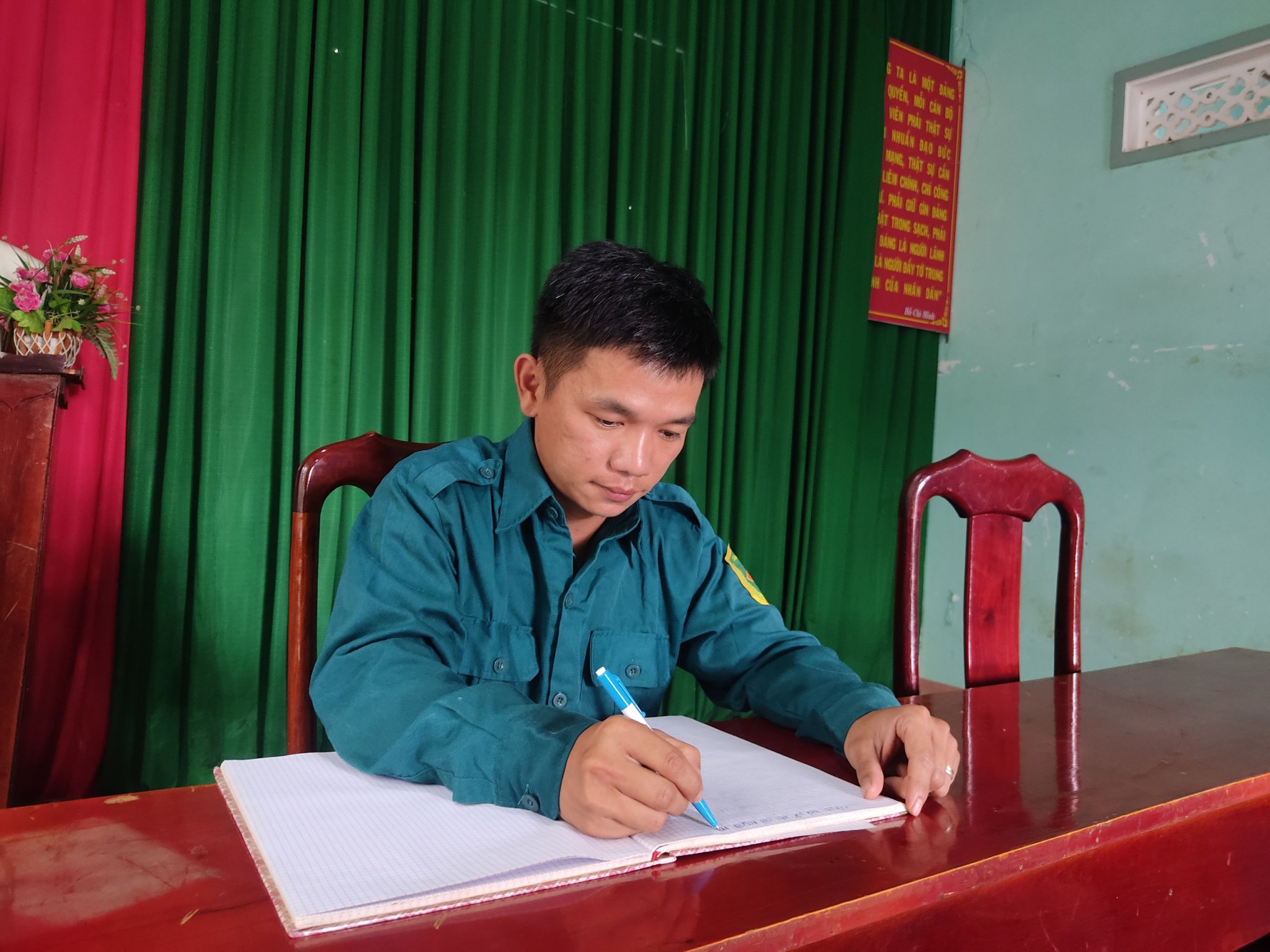 CỰU CHIẾN BINH HỌC TẬP TẤM GƯƠNG ĐẠO ĐỨC HỒ CHÍ MINH VỀ KHƠI NGHIỆP